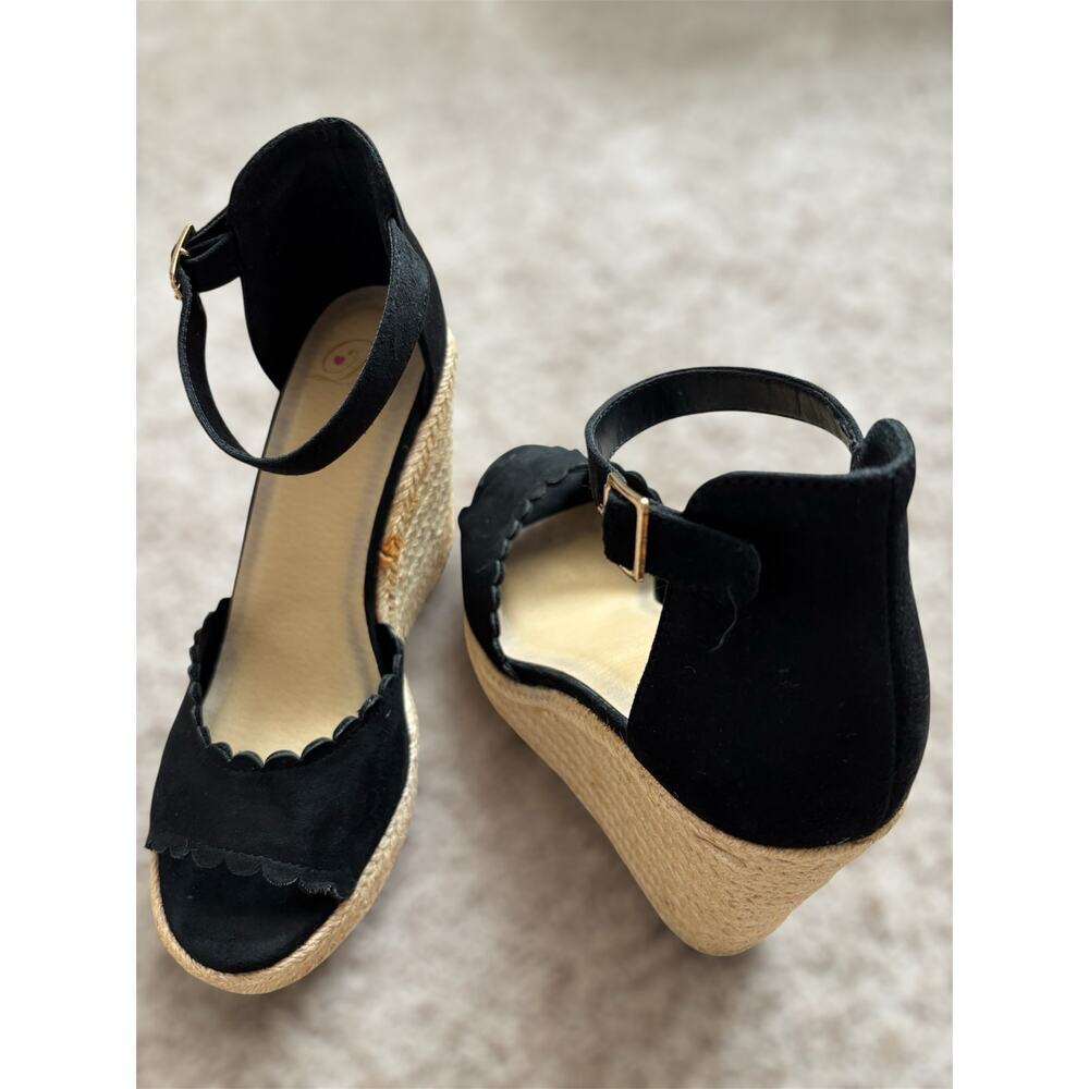 Heart in D Espadrille Wedges Size 9